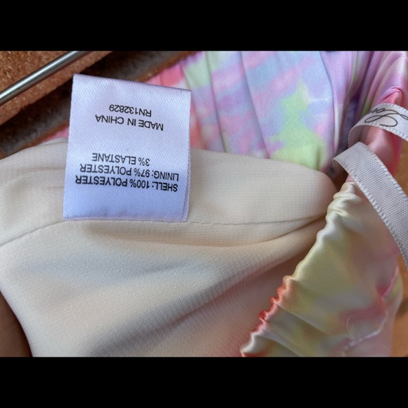 Lovers + Friends Silky Tie Dye Joggers Size Medium - Picture 9 of 11